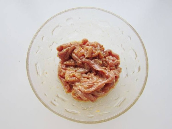 胡蘿卜黃豆芽炒肉的做法-家常味炒菜譜-易網健康養生網 胡蘿卜黃豆芽炒肉的做法-家常味炒菜譜
