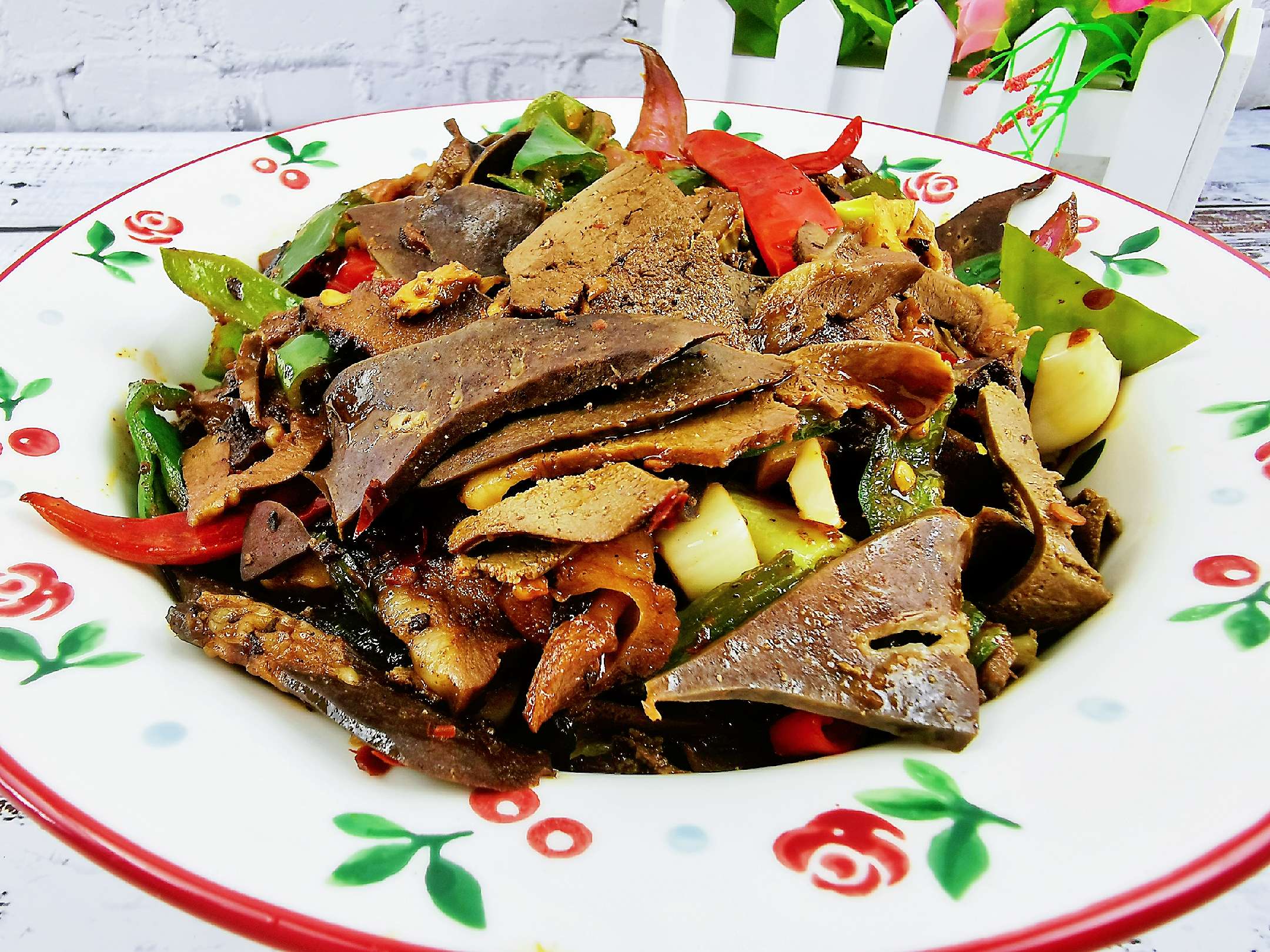 辣炒羊雜的做法-香辣味炒菜譜-易網(wǎng)健康養(yǎng)生網(wǎng) 辣炒羊雜的做法-香辣味炒菜譜