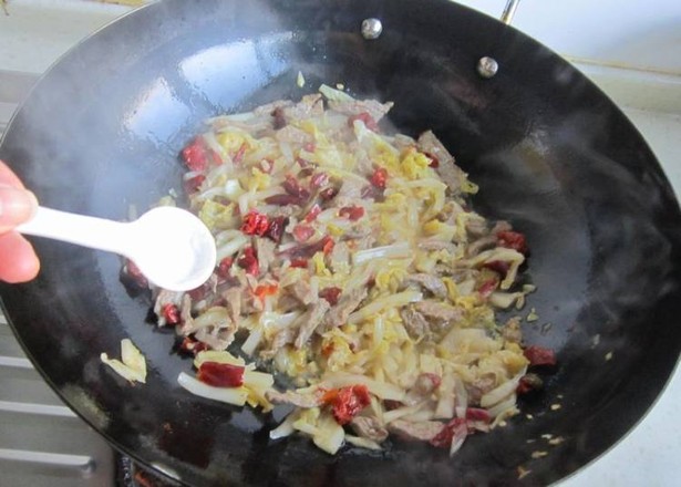 酸菜粉條羊肉的做法-家常味炒菜譜-易網健康養生網 酸菜粉條羊肉的做法-家常味炒菜譜