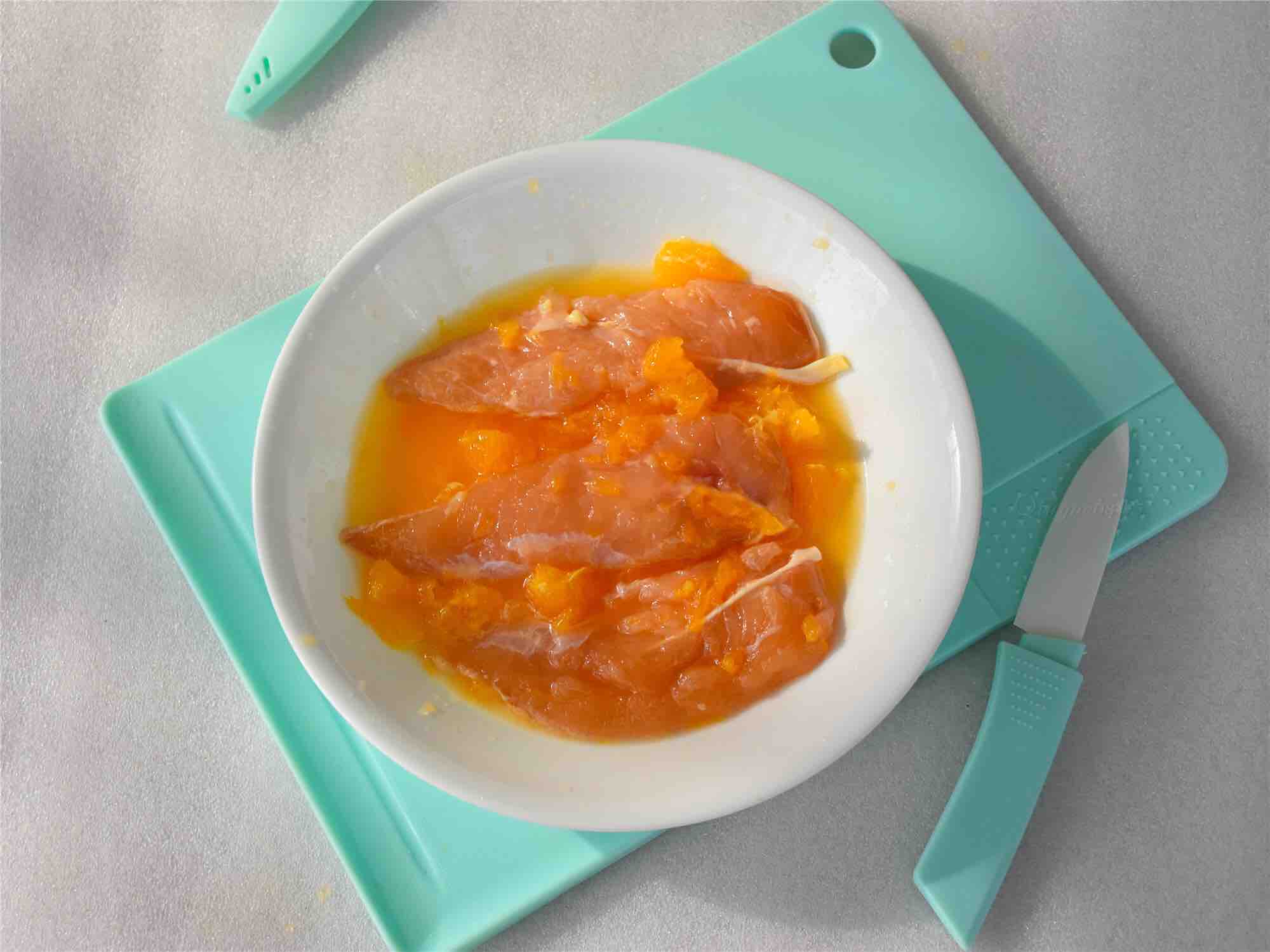 橙香雞胸肉的做法-黑椒味煎菜譜