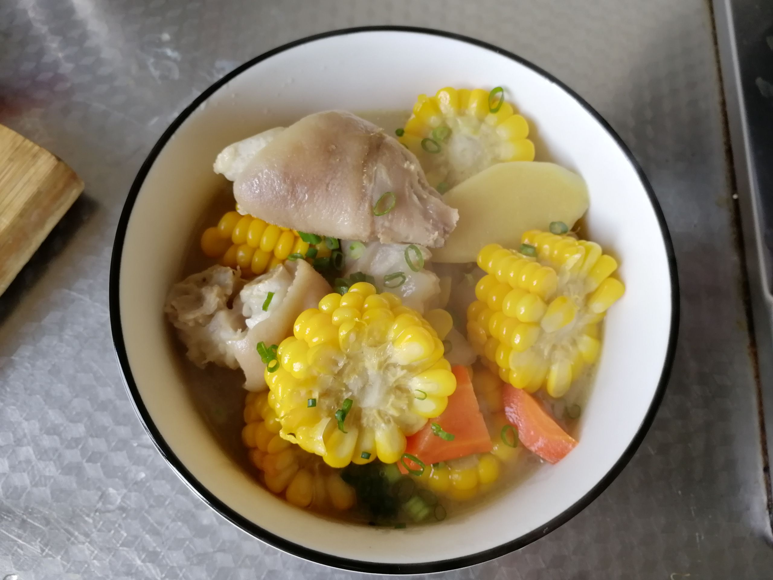 豬腳玉米湯的做法-咸鮮味燉菜譜-易網(wǎng)健康養(yǎng)生網(wǎng) 豬腳玉米湯的做法-咸鮮味燉菜譜