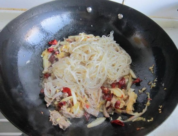 酸菜粉條羊肉的做法-家常味炒菜譜-易網健康養生網 酸菜粉條羊肉的做法-家常味炒菜譜