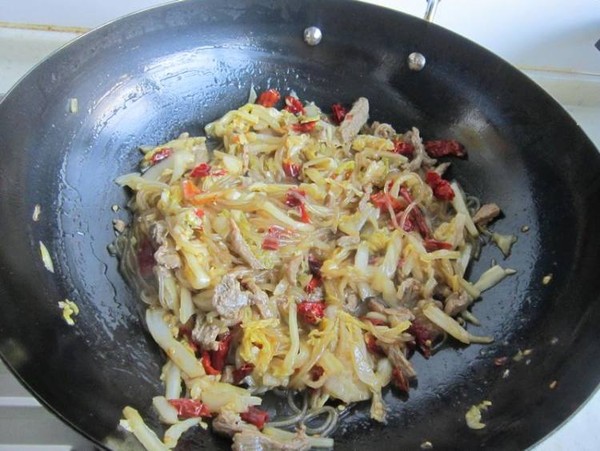 酸菜粉條羊肉的做法-家常味炒菜譜-易網健康養生網 酸菜粉條羊肉的做法-家常味炒菜譜