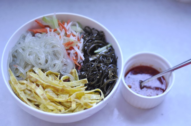 超級下飯的涼拌菜組合的做法-家常味拌菜譜-易網(wǎng)健康養(yǎng)生網(wǎng) 超級下飯的涼拌菜組合的做法-家常味拌菜譜