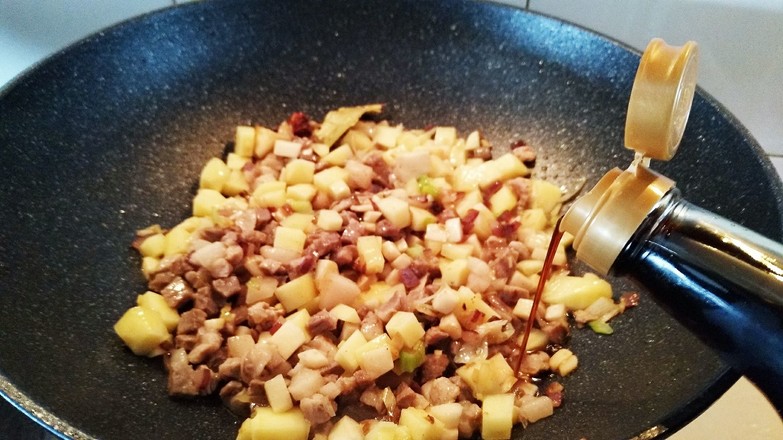 銷魂鹵肉飯的做法-咸鮮味燒菜譜-易網健康養生網 銷魂鹵肉飯的做法-咸鮮味燒菜譜