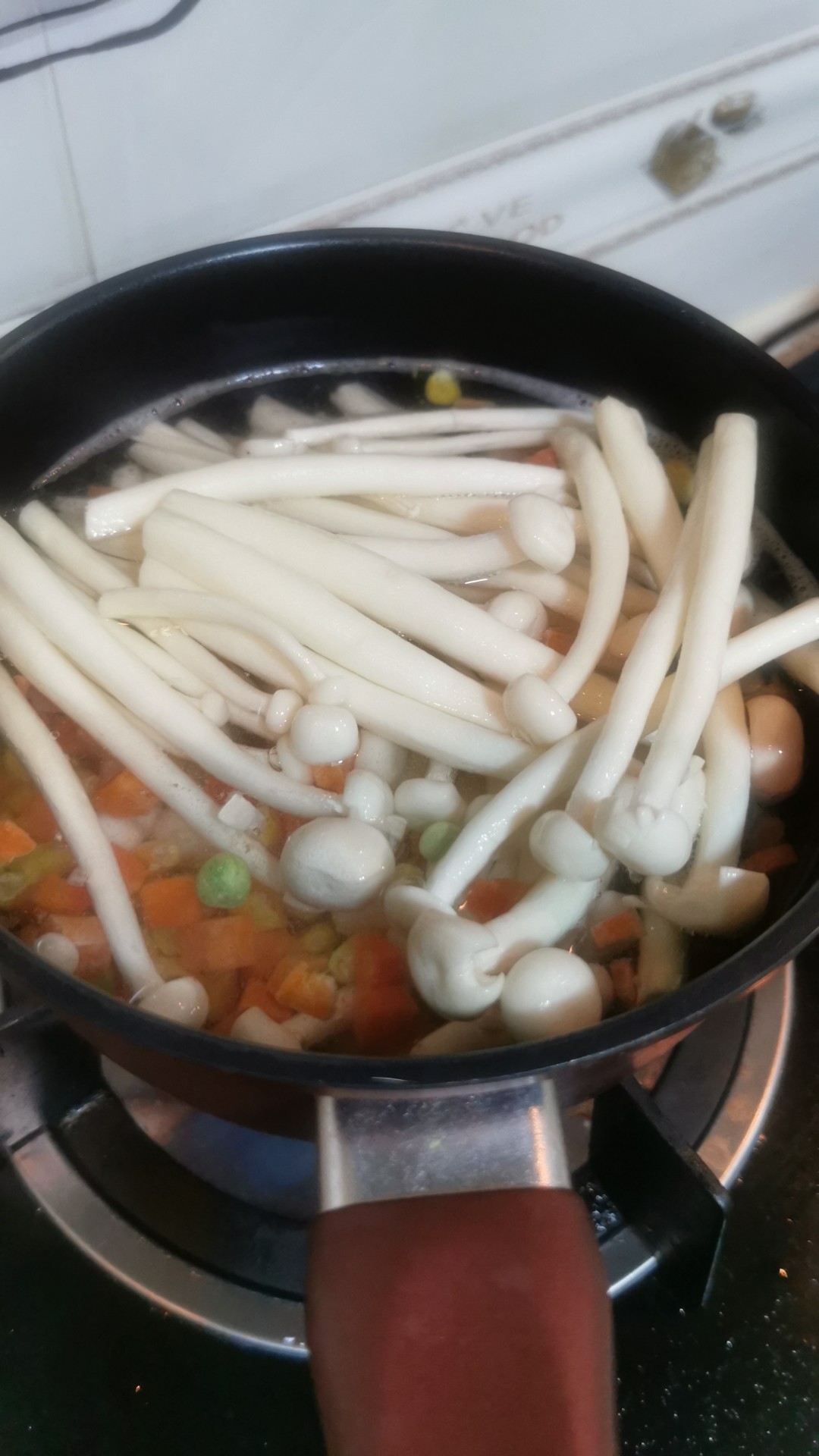時蔬白玉菇的做法-咸鮮味炒菜譜