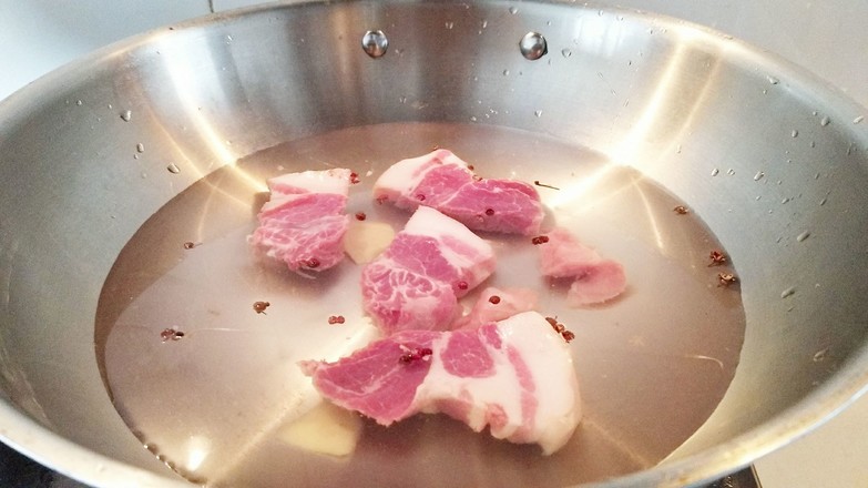 銷魂鹵肉飯的做法-咸鮮味燒菜譜-易網健康養生網 銷魂鹵肉飯的做法-咸鮮味燒菜譜