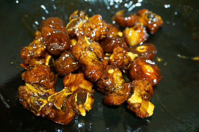 話梅糖醋排骨的做法-酸甜味炒菜譜-易網健康養生網 話梅糖醋排骨的做法-酸甜味炒菜譜