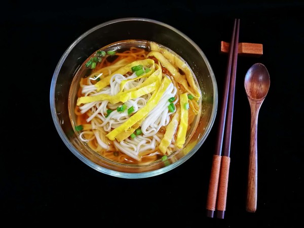 陽(yáng)春面的做法-咸鮮味煮菜譜