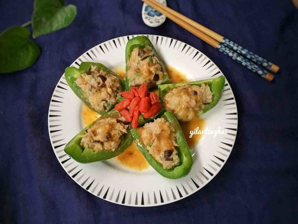 青椒釀肉的做法-咸鮮味煎菜譜-易網健康養生網 青椒釀肉的做法-咸鮮味煎菜譜