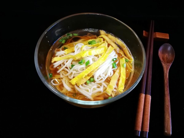 陽(yáng)春面的做法-咸鮮味煮菜譜-易網(wǎng)健康養(yǎng)生網(wǎng) 陽(yáng)春面的做法-咸鮮味煮菜譜