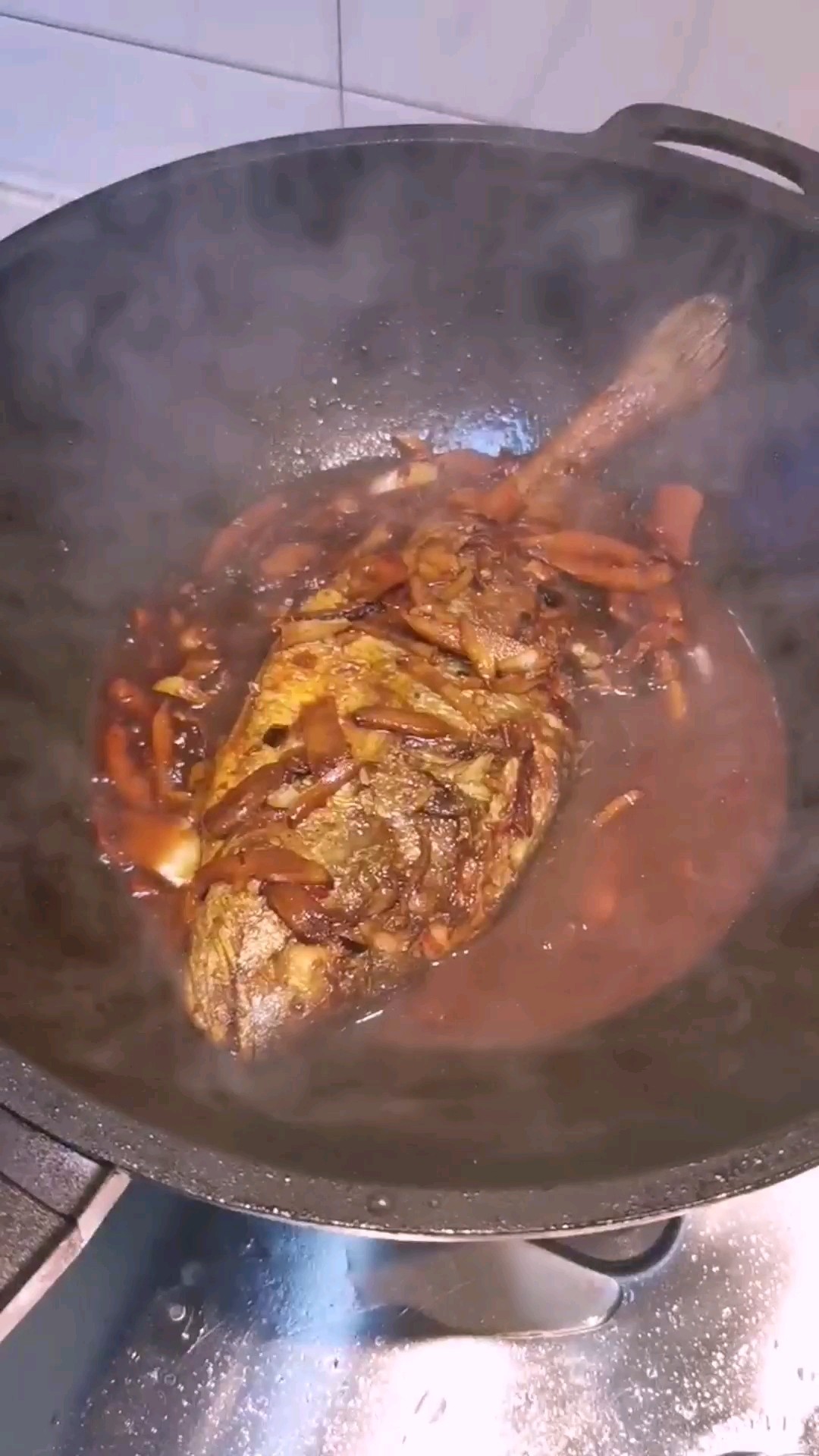 春筍燉黃魚的做法-家常味煮菜譜