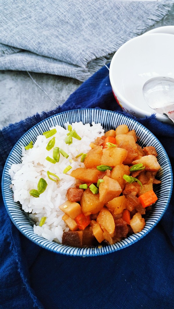 銷魂鹵肉飯的做法-咸鮮味燒菜譜-易網健康養生網 銷魂鹵肉飯的做法-咸鮮味燒菜譜
