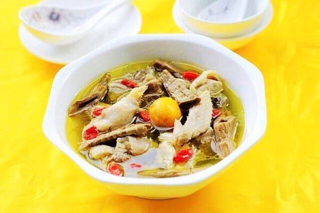 石筍干燉雞的做法-家常味燉菜譜-易網(wǎng)健康養(yǎng)生網(wǎng) 石筍干燉雞的做法-家常味燉菜譜