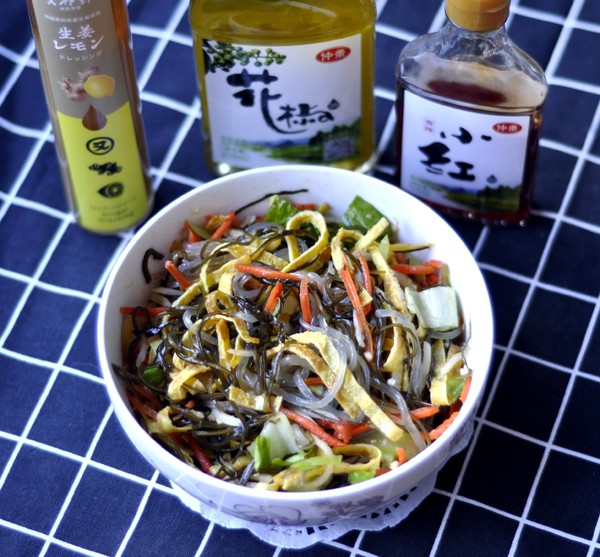 超級下飯的涼拌菜組合的做法-家常味拌菜譜-易網(wǎng)健康養(yǎng)生網(wǎng) 超級下飯的涼拌菜組合的做法-家常味拌菜譜