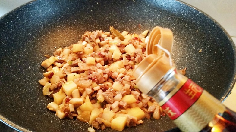 銷魂鹵肉飯的做法-咸鮮味燒菜譜-易網健康養生網 銷魂鹵肉飯的做法-咸鮮味燒菜譜