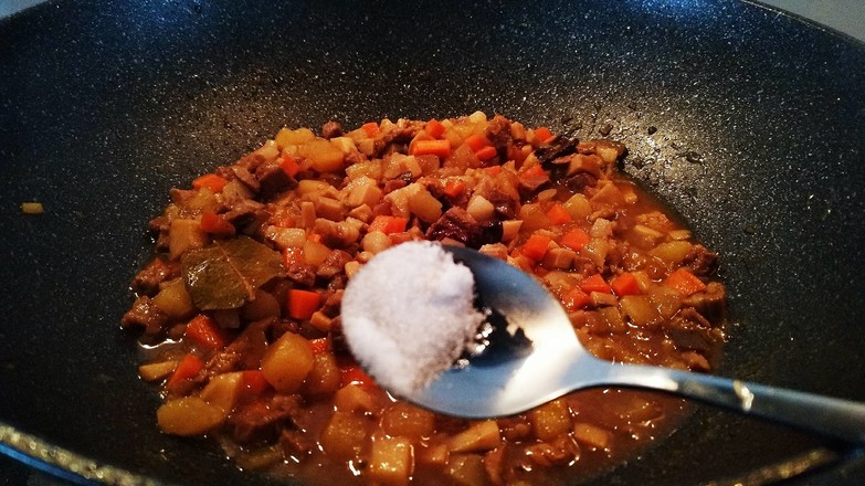 銷魂鹵肉飯的做法-咸鮮味燒菜譜-易網健康養生網 銷魂鹵肉飯的做法-咸鮮味燒菜譜