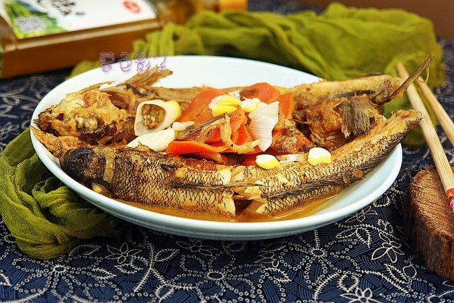 燉魚的做法-香辣味燉菜譜-易網健康養(yǎng)生網 燉魚的做法-香辣味燉菜譜