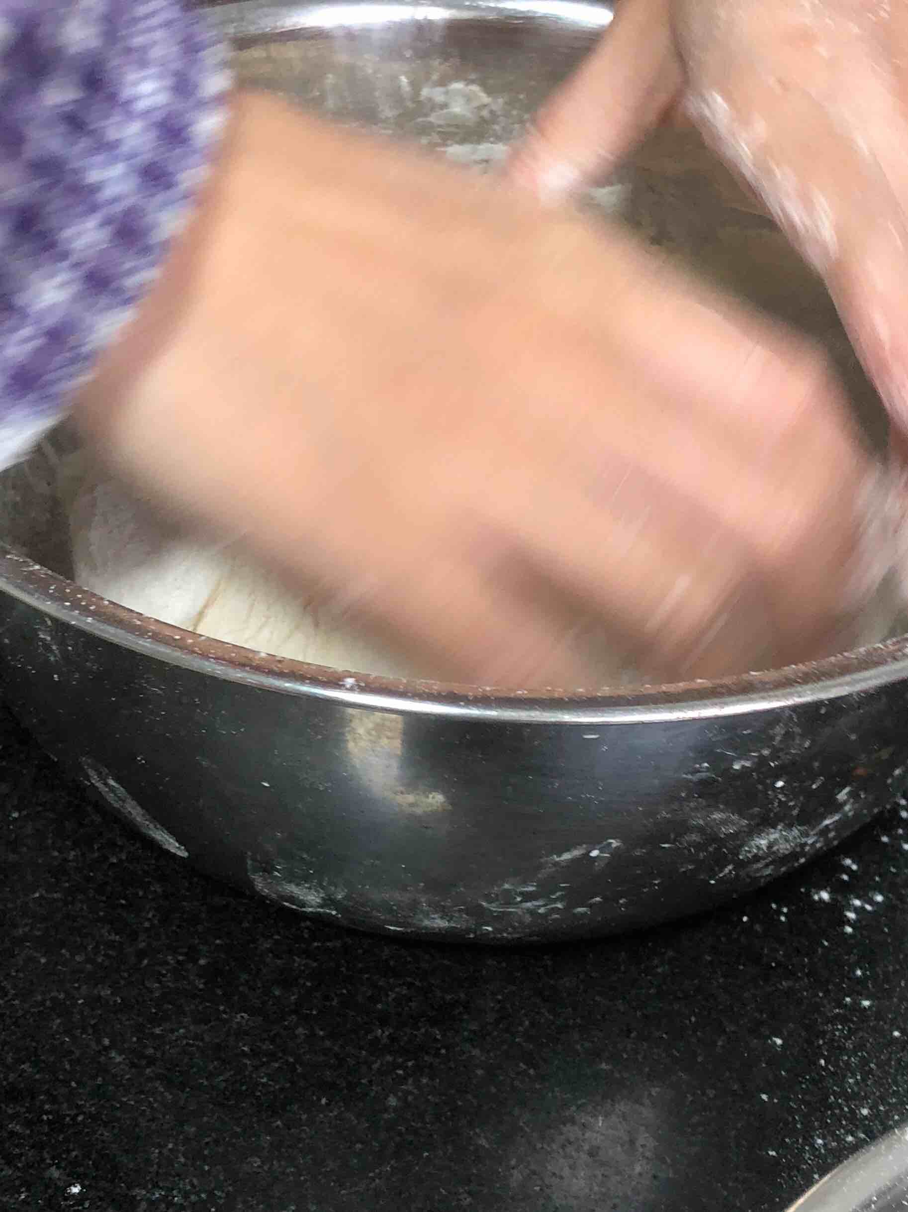 簡單易做滴涼皮的做法-酸辣味蒸菜譜-易網(wǎng)健康養(yǎng)生網(wǎng) 簡單易做滴涼皮的做法-酸辣味蒸菜譜