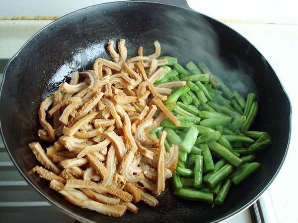 豆角炒牛肚的做法-家常味炒菜譜-易網健康養生網 豆角炒牛肚的做法-家常味炒菜譜