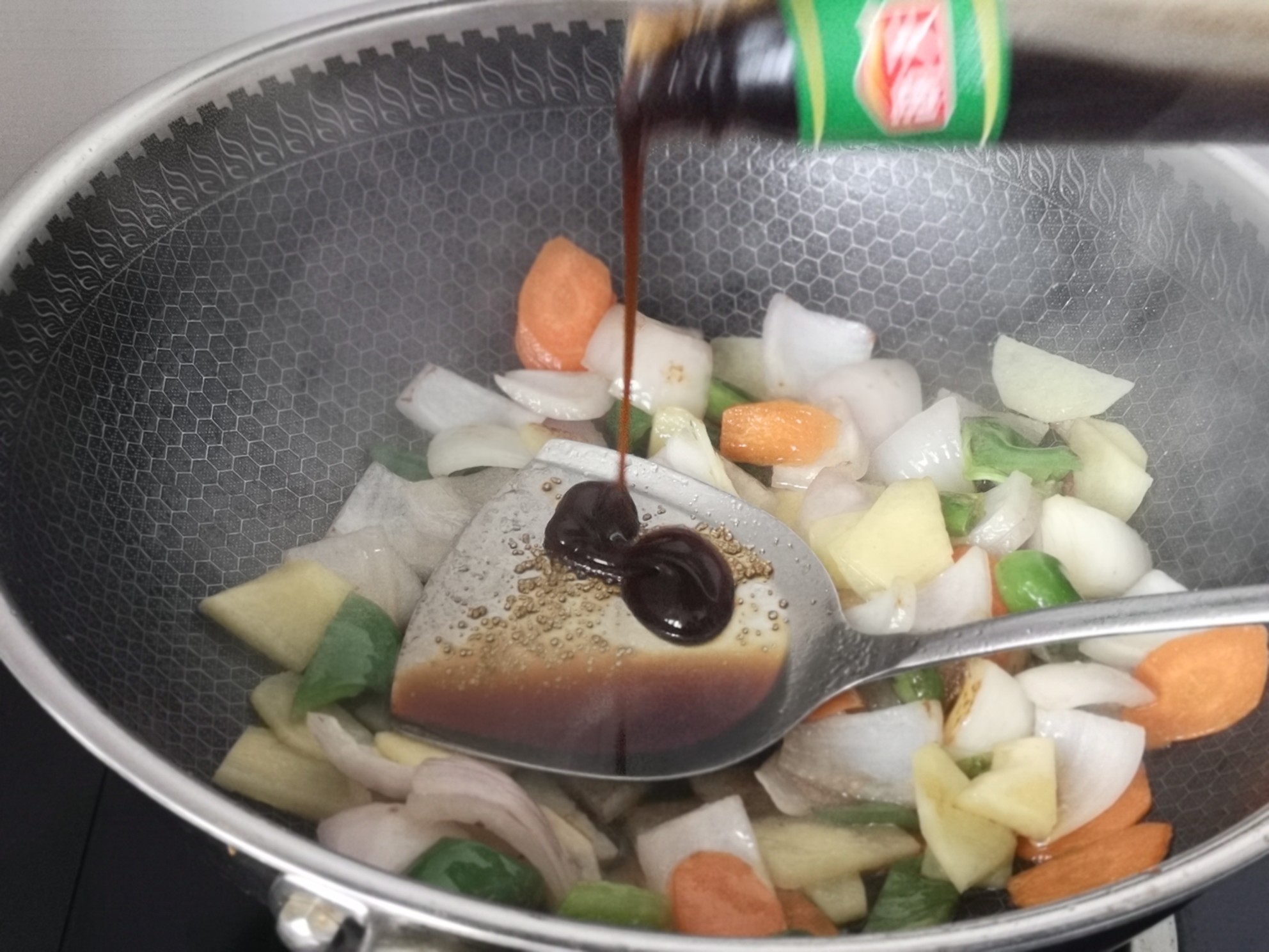 素炒墨魚仔的做法-家常味炒菜譜