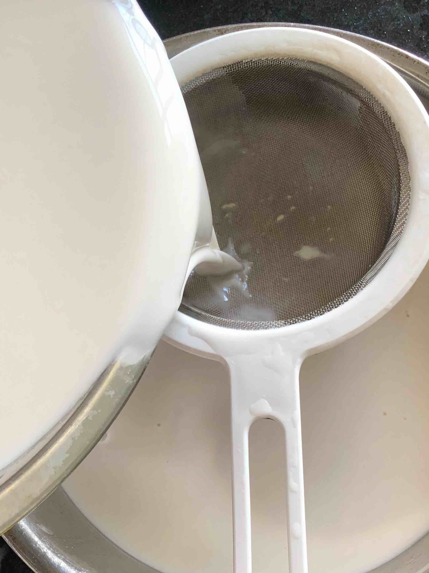 簡單易做滴涼皮的做法-酸辣味蒸菜譜-易網(wǎng)健康養(yǎng)生網(wǎng) 簡單易做滴涼皮的做法-酸辣味蒸菜譜