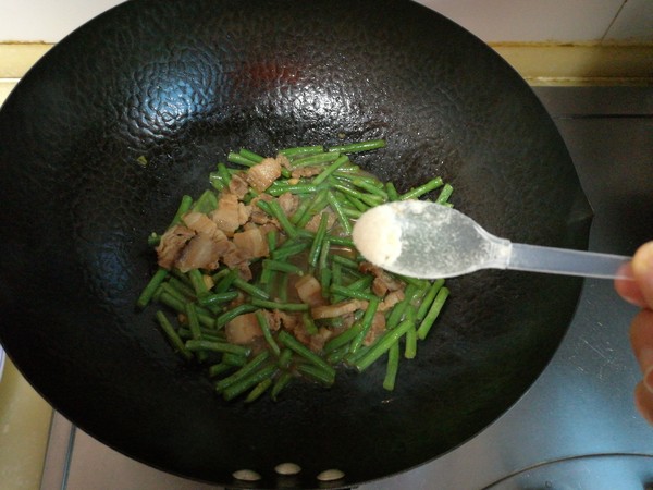 回鍋肉炒長豆角的做法-家常味炒菜譜-易網健康養生網 回鍋肉炒長豆角的做法-家常味炒菜譜