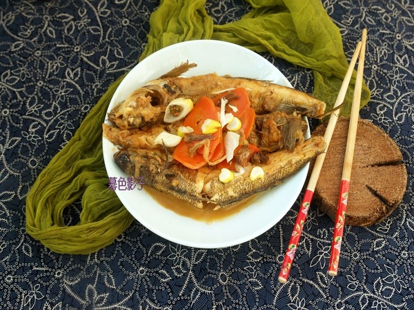 燉魚的做法-香辣味燉菜譜-易網健康養(yǎng)生網 燉魚的做法-香辣味燉菜譜