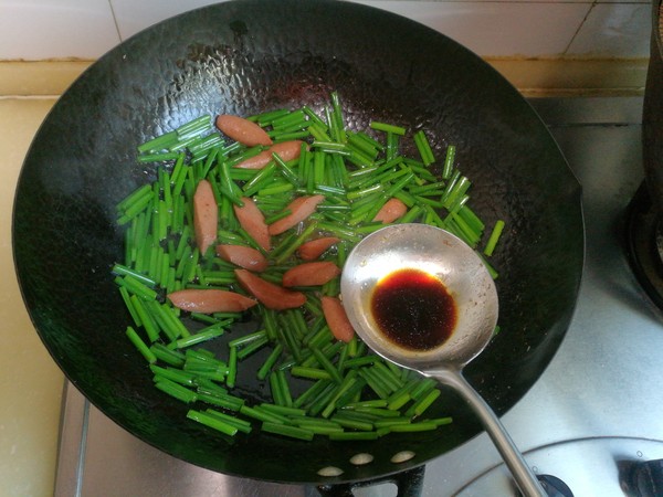 韭苔雞蛋炒蝦仁的做法-家常味炒菜譜-易網健康養生網 韭苔雞蛋炒蝦仁的做法-家常味炒菜譜