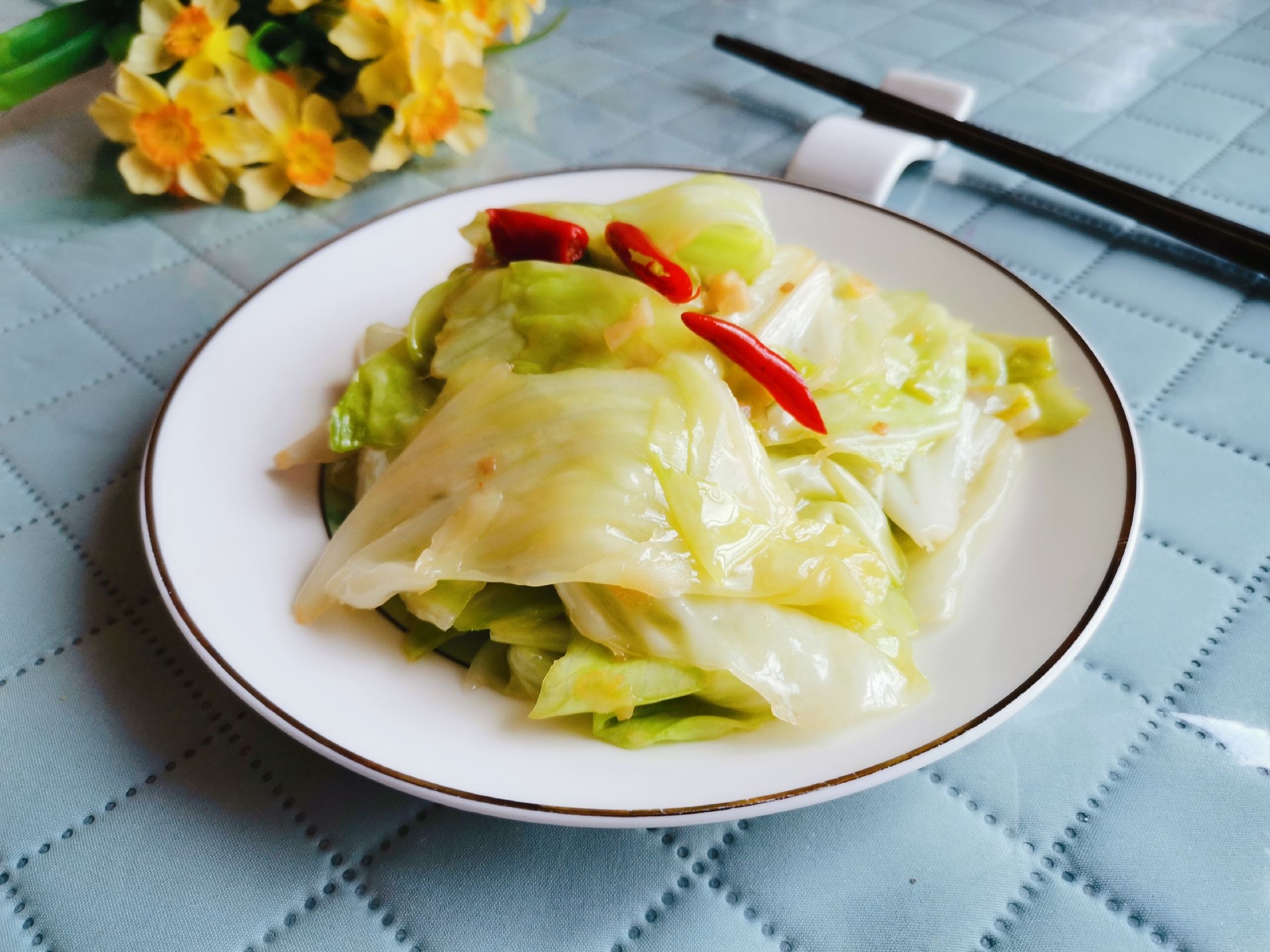 手撕包菜的做法-甜味炒菜譜-易網(wǎng)健康養(yǎng)生網(wǎng) 手撕包菜的做法-甜味炒菜譜