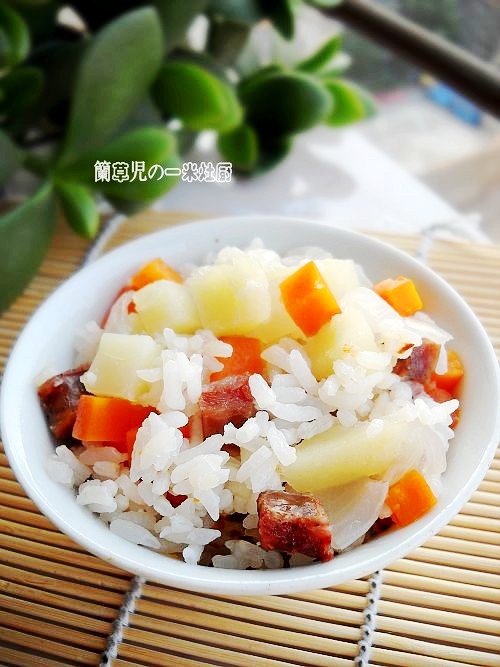 臘味地三鮮燜飯的做法-咸鮮味燜菜譜-易網(wǎng)健康養(yǎng)生網(wǎng) 臘味地三鮮燜飯的做法-咸鮮味燜菜譜