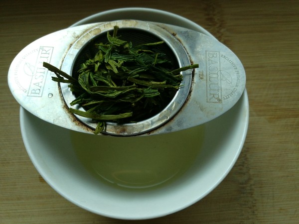 龍井蝦仁的做法-家常味炒菜譜-易網健康養生網 龍井蝦仁的做法-家常味炒菜譜