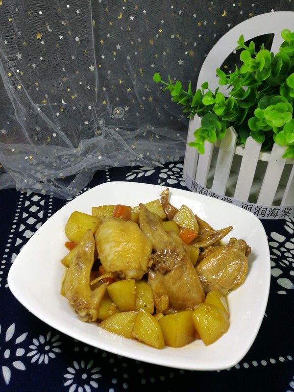 雞翅燉土豆的做法-家常味燉菜譜-易網(wǎng)健康養(yǎng)生網(wǎng) 雞翅燉土豆的做法-家常味燉菜譜
