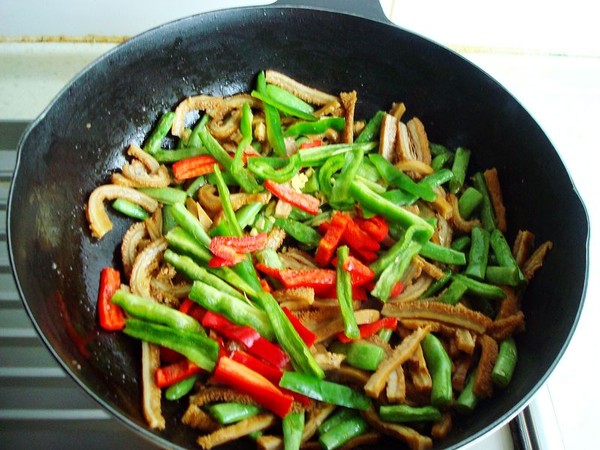 豆角炒牛肚的做法-家常味炒菜譜-易網健康養生網 豆角炒牛肚的做法-家常味炒菜譜