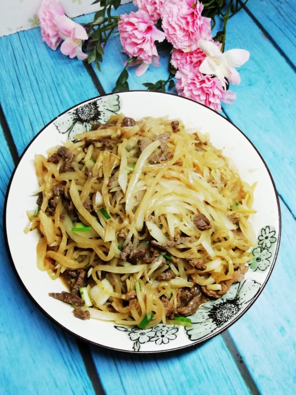 白蘿卜小炒牛肉的做法-家常味炒菜譜