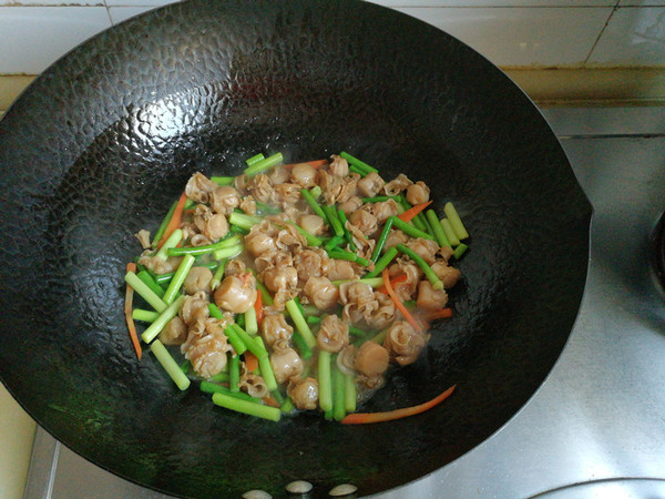 蒜苔炒扇貝肉的做法-家常味炒菜譜