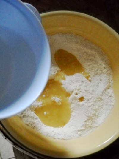 微波雪菜鮮肉月餅的做法-咸鮮味微波菜譜-易網健康養生網 微波雪菜鮮肉月餅的做法-咸鮮味微波菜譜