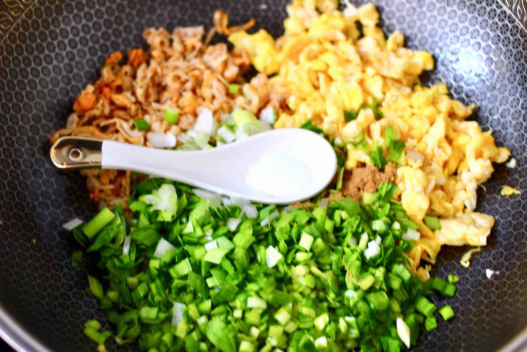 韭菜扇貝餡餅的做法-咸鮮味煎菜譜-易網(wǎng)健康養(yǎng)生網(wǎng) 韭菜扇貝餡餅的做法-咸鮮味煎菜譜