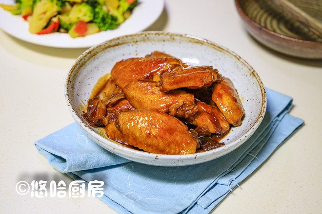 紅燒雞翅中的做法-家常味燒菜譜-易網健康養生網 紅燒雞翅中的做法-家常味燒菜譜