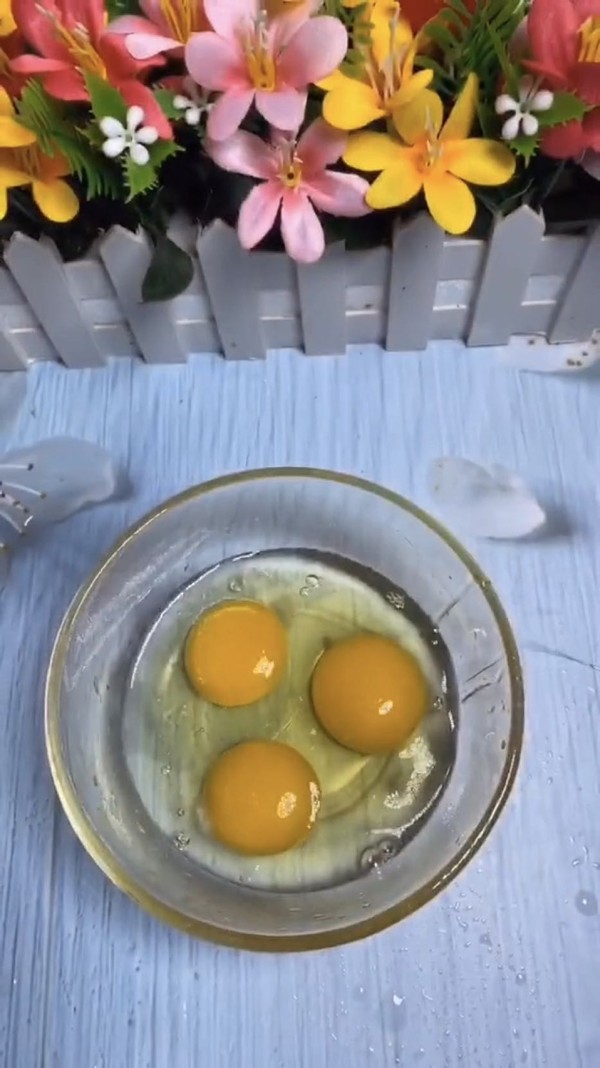 青椒炒雞蛋的做法-咸鮮味炒菜譜