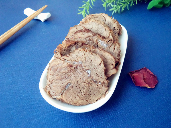 醬牛肉的做法-咸鮮味醬菜譜-易網(wǎng)健康養(yǎng)生網(wǎng) 醬牛肉的做法-咸鮮味醬菜譜