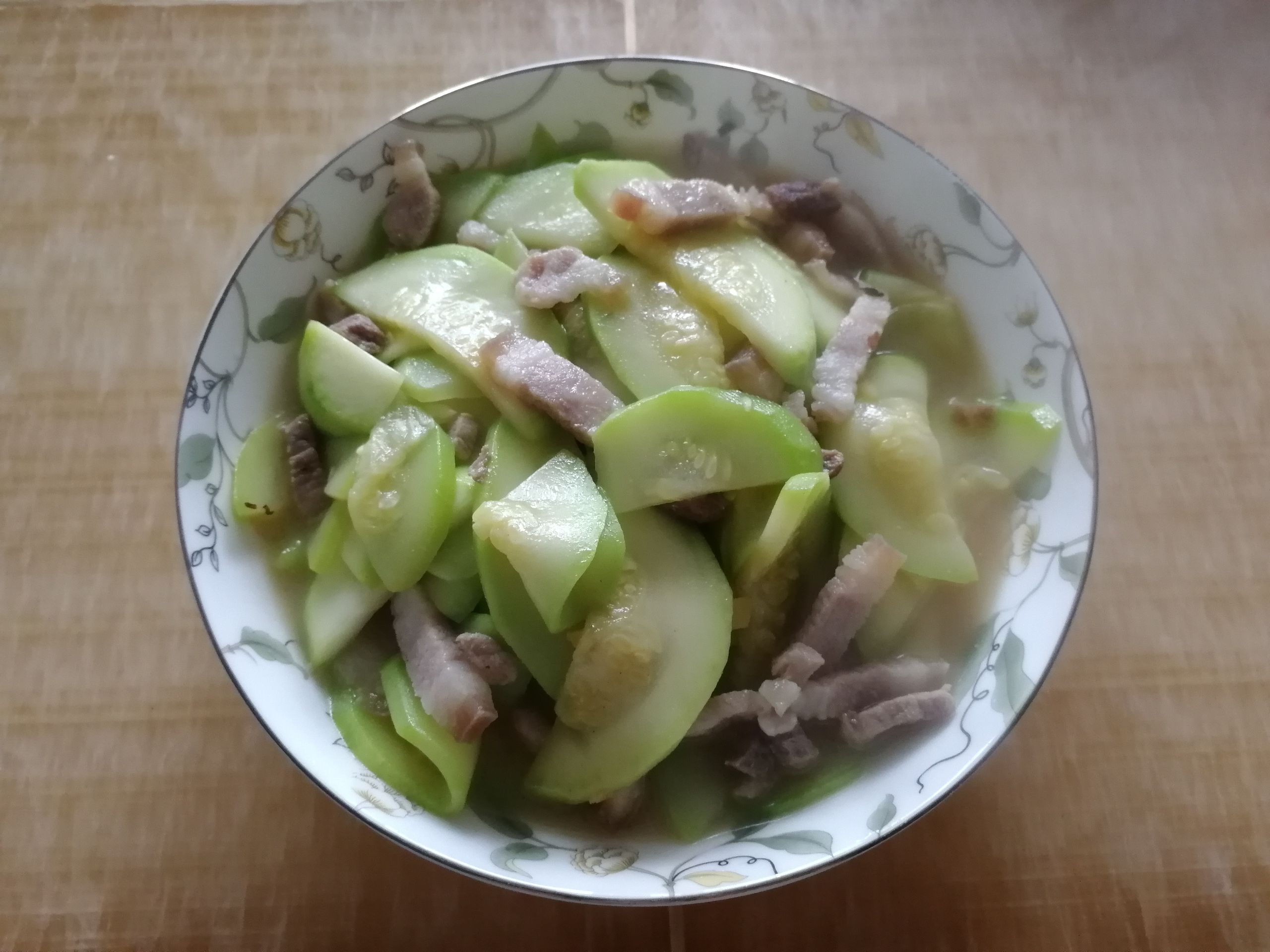 西葫蘆清炒肉絲的做法-咸鮮味炒菜譜-易網健康養生網 西葫蘆清炒肉絲的做法-咸鮮味炒菜譜