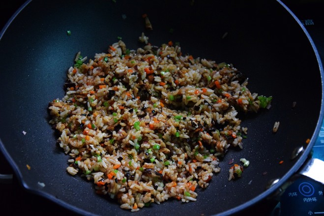雞翅包飯的做法-家常味烤菜譜-易網(wǎng)健康養(yǎng)生網(wǎng) 雞翅包飯的做法-家常味烤菜譜