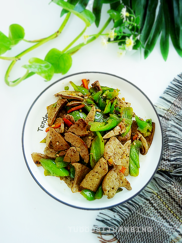小炒羊肝的做法-咸鮮味炒菜譜-易網(wǎng)健康養(yǎng)生網(wǎng) 小炒羊肝的做法-咸鮮味炒菜譜