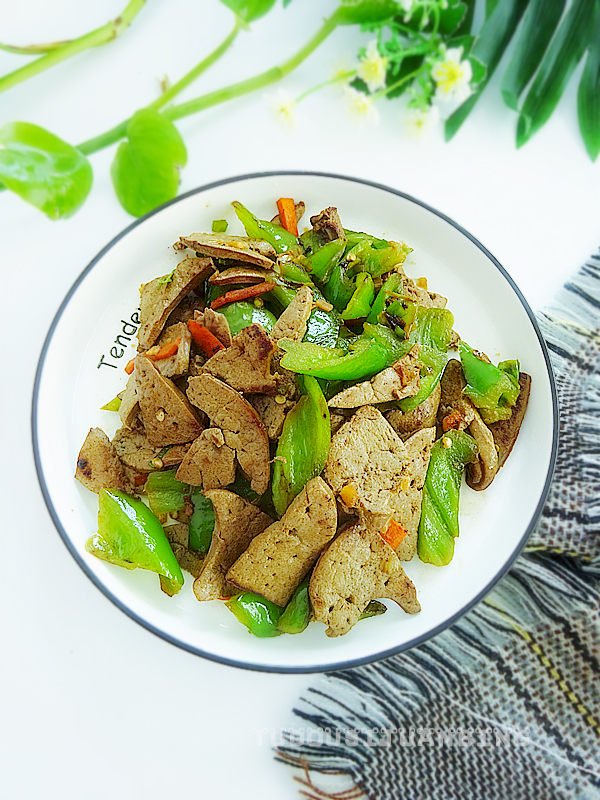 小炒羊肝的做法-咸鮮味炒菜譜-易網(wǎng)健康養(yǎng)生網(wǎng) 小炒羊肝的做法-咸鮮味炒菜譜