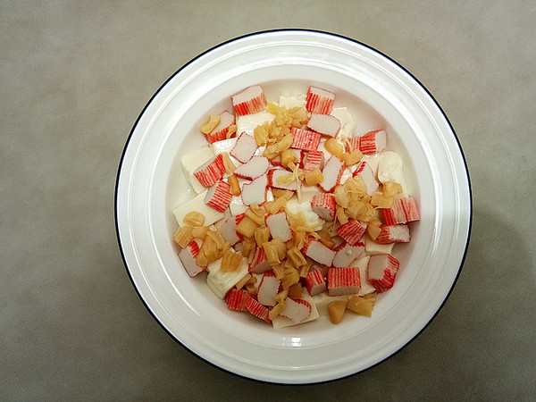 蟹肉棒蒸豆腐的做法-咸鮮味蒸菜譜-易網(wǎng)健康養(yǎng)生網(wǎng) 蟹肉棒蒸豆腐的做法-咸鮮味蒸菜譜
