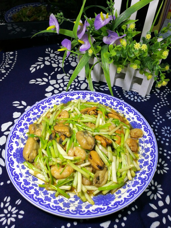 蒜黃炒貽貝蝦仁的做法-家常味炒菜譜