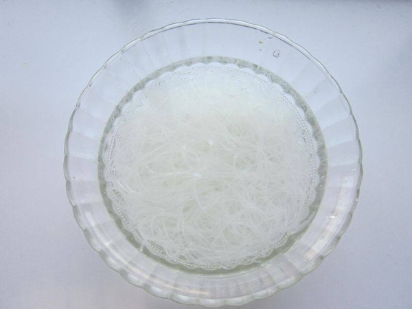 粉絲炒雞蛋的做法-家常味炒菜譜