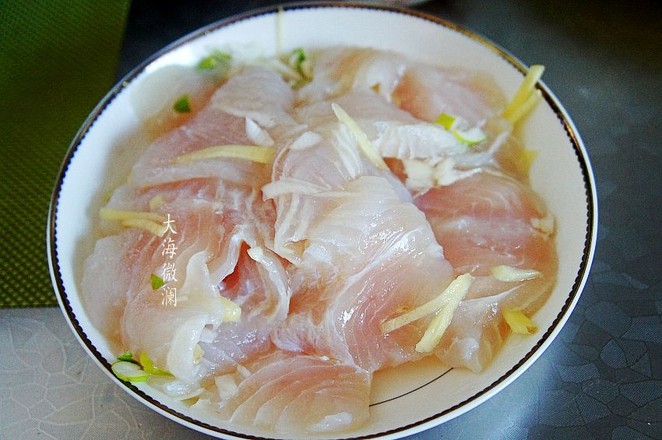 清蒸龍利魚的做法-咸鮮味蒸菜譜-易網(wǎng)<a href=http://www.aoa7937.com/ target=_blank class=infotextkey>健康養(yǎng)生</a>網(wǎng) 清蒸龍利魚的做法-咸鮮味蒸菜譜