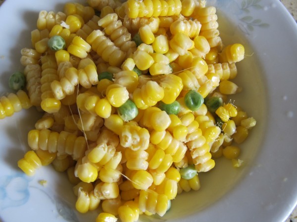 臘腸炒什錦的做法-甜味炒菜譜-易網<a href=http://www.aoa7937.com/ target=_blank class=infotextkey>健康養生</a>網 臘腸炒什錦的做法-甜味炒菜譜